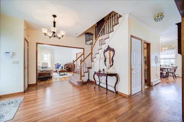 2 Melissa Lane, Washingtonville, NY 10992