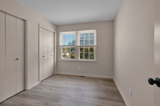 2116 Farley Dr, Nashville, TN 37210