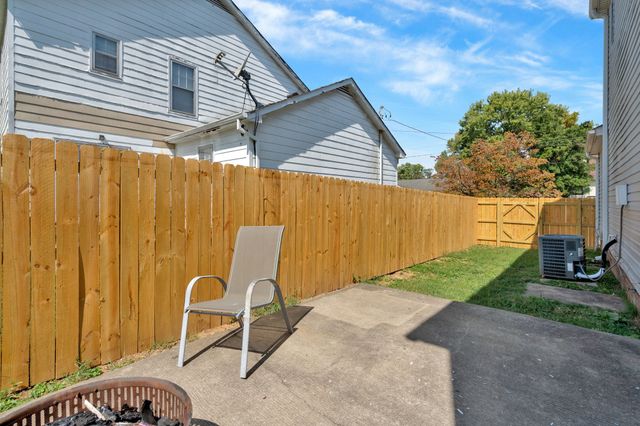 2116 Farley Dr, Nashville, TN 37210