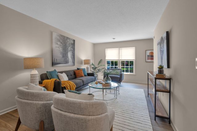 2116 Farley Dr, Nashville, TN 37210