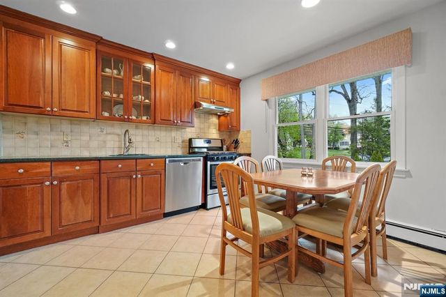 171 Hickory Avenue, Tenafly, NJ 07670