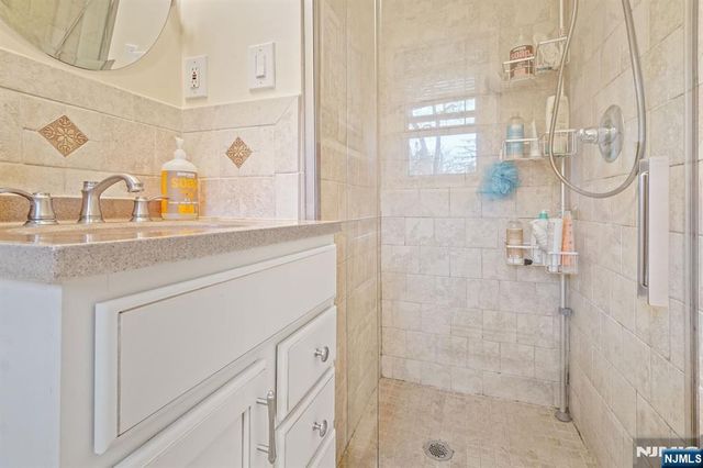 171 Hickory Avenue, Tenafly, NJ 07670