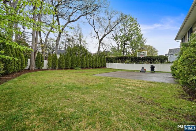 171 Hickory Avenue, Tenafly, NJ 07670