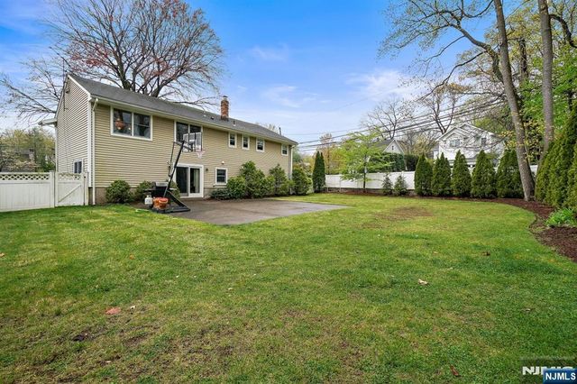 171 Hickory Avenue, Tenafly, NJ 07670