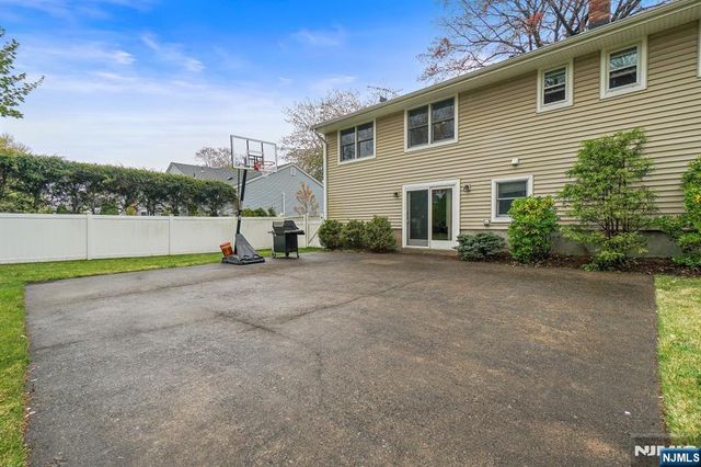 171 Hickory Avenue, Tenafly, NJ 07670