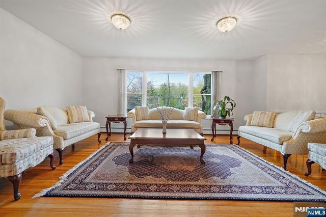 171 Hickory Avenue, Tenafly, NJ 07670