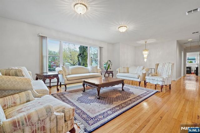 171 Hickory Avenue, Tenafly, NJ 07670