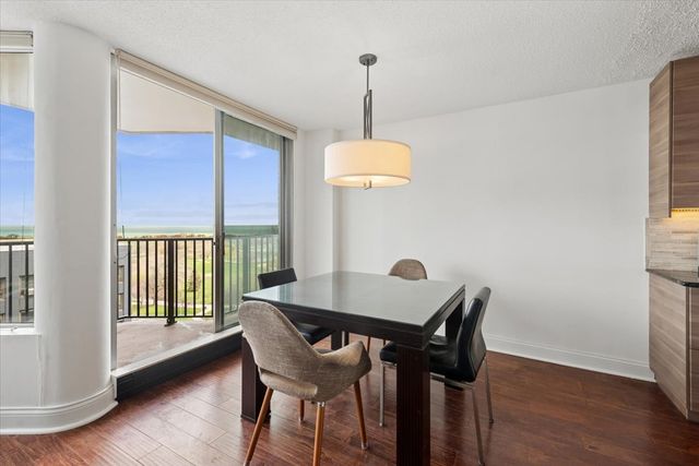 4170 N Marine Drive 18D, Chicago, IL 60613