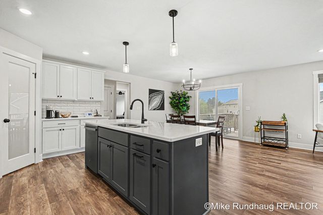 7367 Graymoor Street SE 44, Caledonia, MI 49316