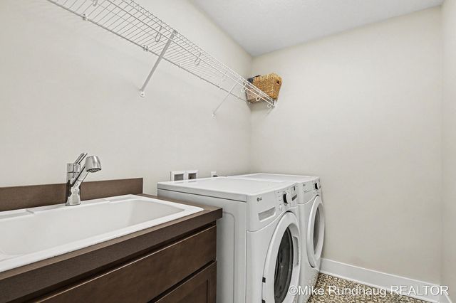 7367 Graymoor Street SE 44, Caledonia, MI 49316