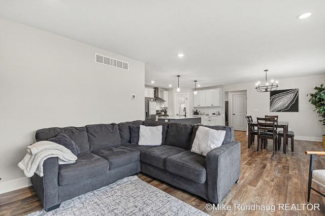 7367 Graymoor Street SE 44, Caledonia, MI 49316