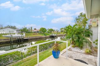 2322 RIVERBLUFF PARKWAY V250, Sarasota, FL 34231