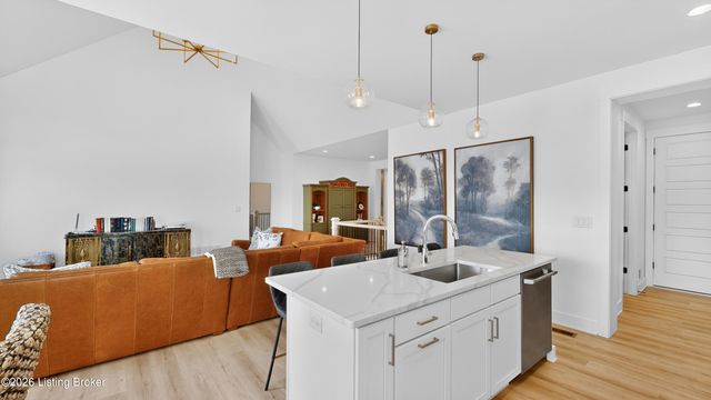 14612 Reserve Park Pl, Louisville, KY 40299