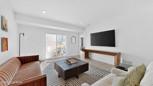 14612 Reserve Park Pl, Louisville, KY 40299