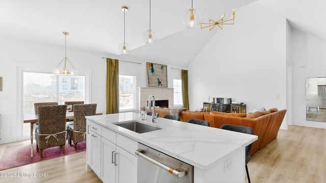 14612 Reserve Park Pl, Louisville, KY 40299