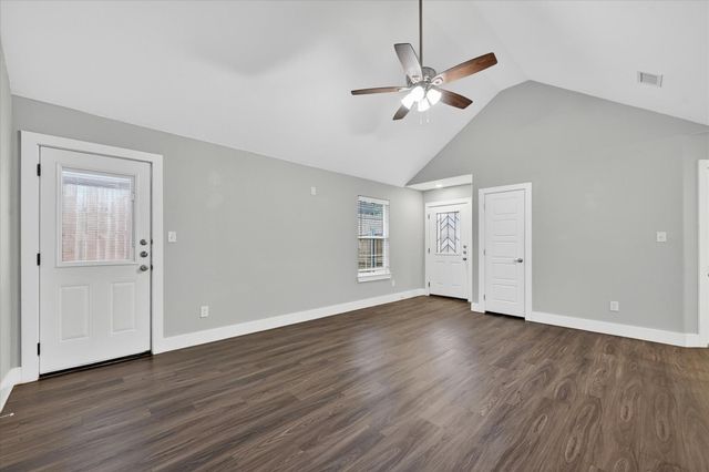 1032 Ray Drive, Denison, TX 75020