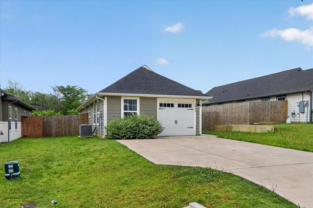 1032 Ray Drive, Denison, TX 75020