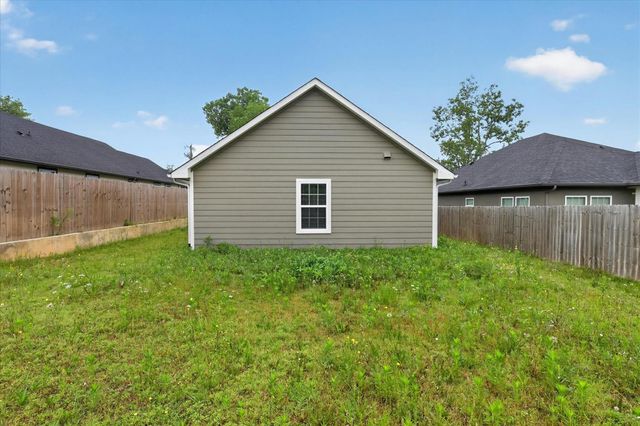 1032 Ray Drive, Denison, TX 75020