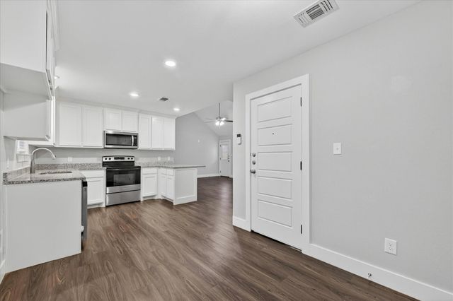 1032 Ray Drive, Denison, TX 75020