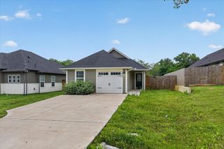 1032 Ray Drive, Denison, TX 75020