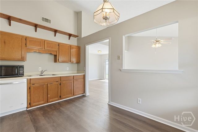 887 Piercefield Drive, Richmond Hill, GA 31324