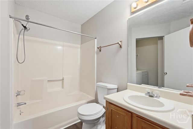 887 Piercefield Drive, Richmond Hill, GA 31324