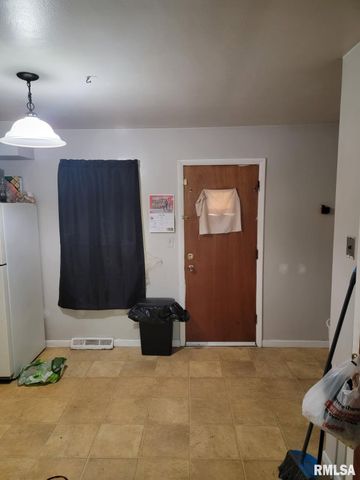 2604-2606 W WARDCLIFFE Drive, Peoria, IL 61604