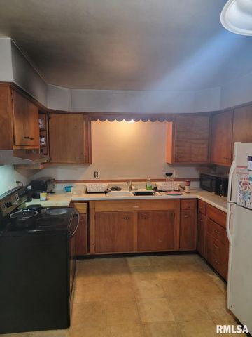 2604-2606 W WARDCLIFFE Drive, Peoria, IL 61604