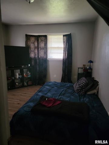2604-2606 W WARDCLIFFE Drive, Peoria, IL 61604