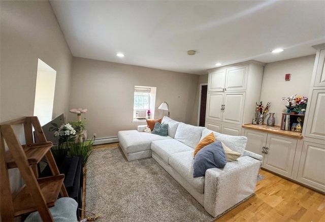 4646 Post Road 5, Warwick, RI 02818