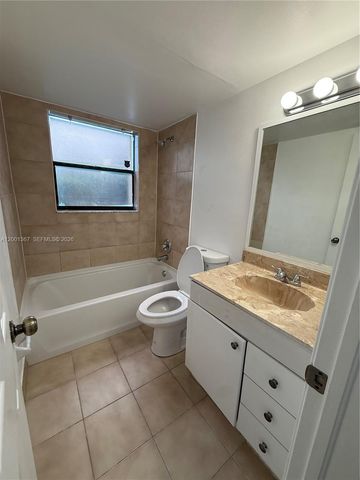 11120 Royal Palm Blvd 4-10, Coral Springs, FL 33065