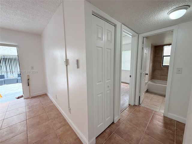 11120 Royal Palm Blvd 4-10, Coral Springs, FL 33065