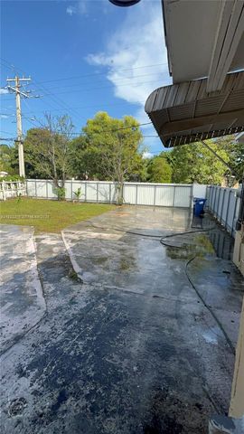 1201 NW 117th St, Miami, FL 33167