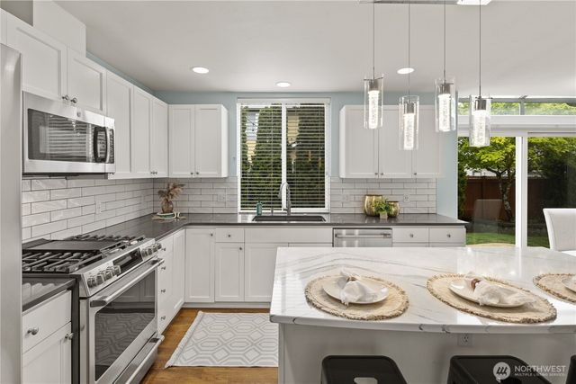 22432 SE 281st Street, Maple Valley, WA 98038
