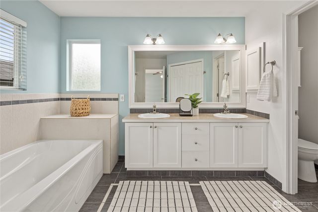 22432 SE 281st Street, Maple Valley, WA 98038