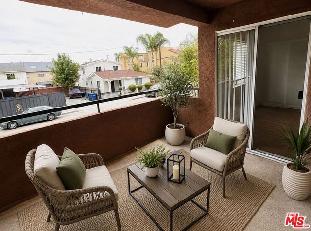 2507 E 15th Street 104, Long Beach, CA 90804