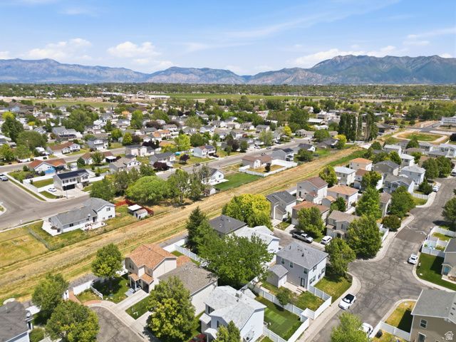 2019 N 2195 W, Clinton, UT 84015