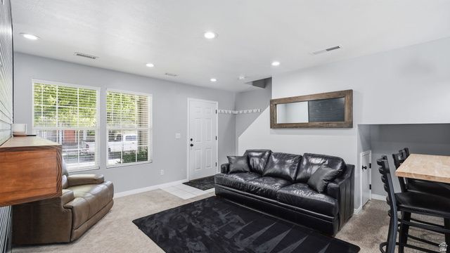 2019 N 2195 W, Clinton, UT 84015