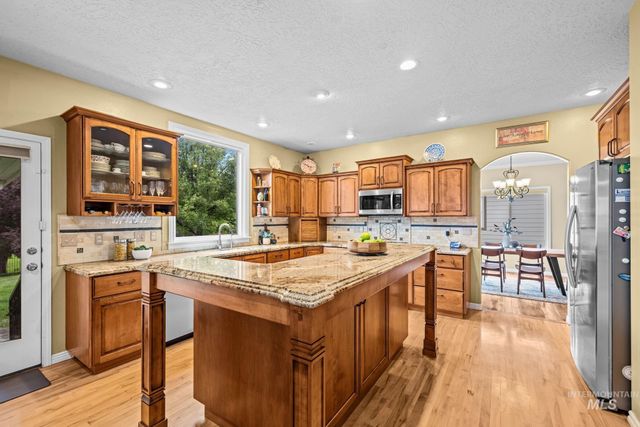 2664 S Goshen Way, Boise, ID 83709