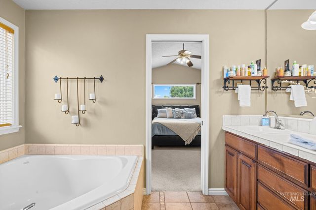2664 S Goshen Way, Boise, ID 83709
