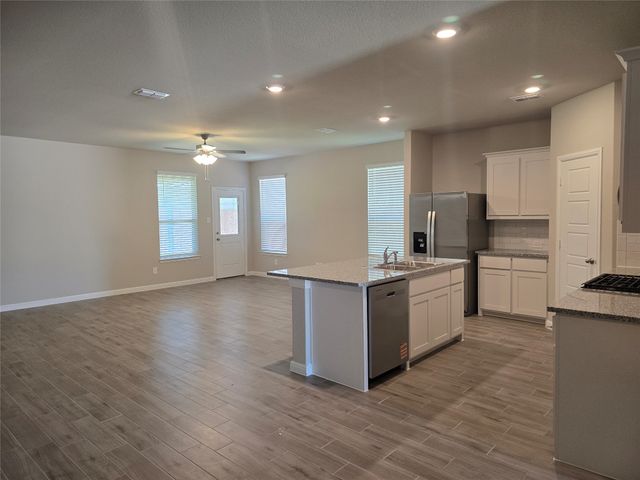 7709 Tuscarora Drive, Ponder, TX 76259