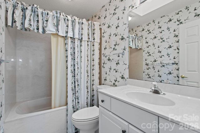 514 Cobblestone Lane, Flat Rock, NC 28731