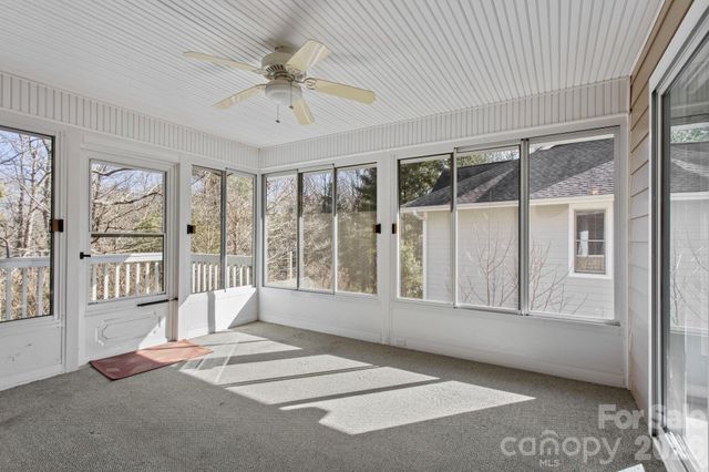 514 Cobblestone Lane, Flat Rock, NC 28731