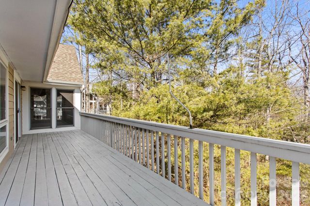514 Cobblestone Lane, Flat Rock, NC 28731