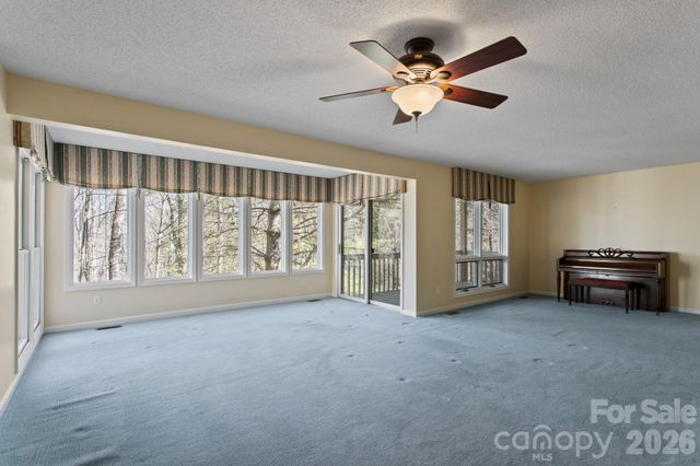 514 Cobblestone Lane, Flat Rock, NC 28731
