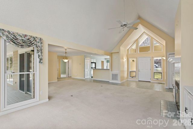 514 Cobblestone Lane, Flat Rock, NC 28731