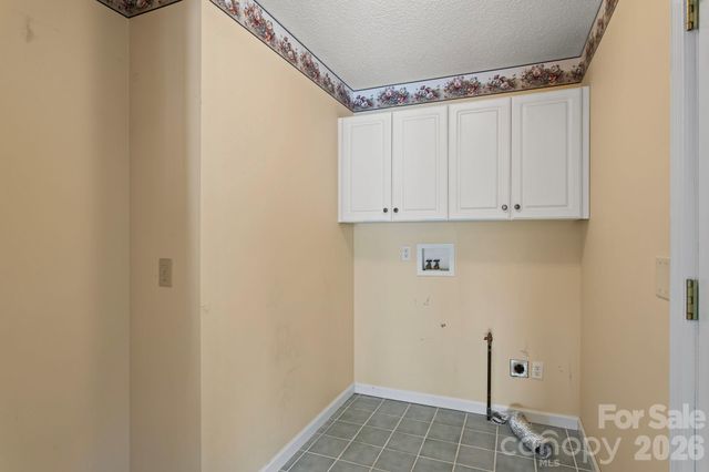 514 Cobblestone Lane, Flat Rock, NC 28731