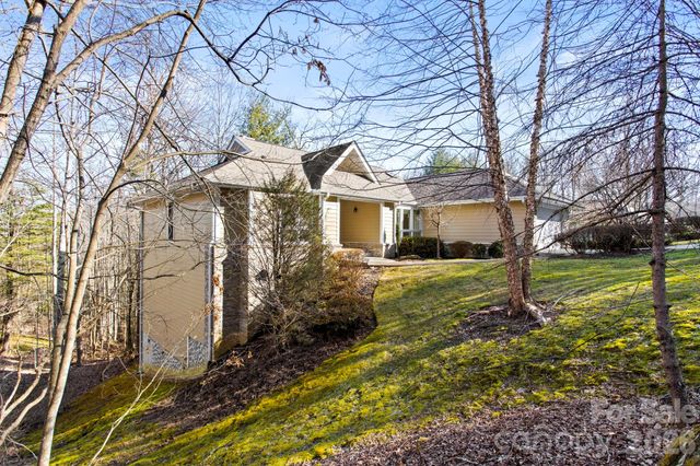 514 Cobblestone Lane, Flat Rock, NC 28731