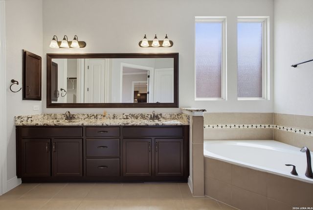 12135 Upton Park, San Antonio, TX 78253