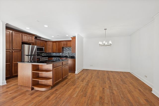 1 Oak Brook Club Drive A310, Oak Brook, IL 60523